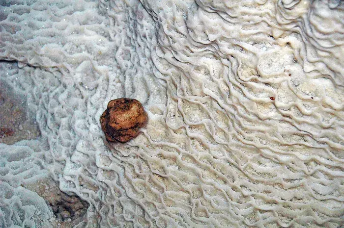Onyx raw specimen 5